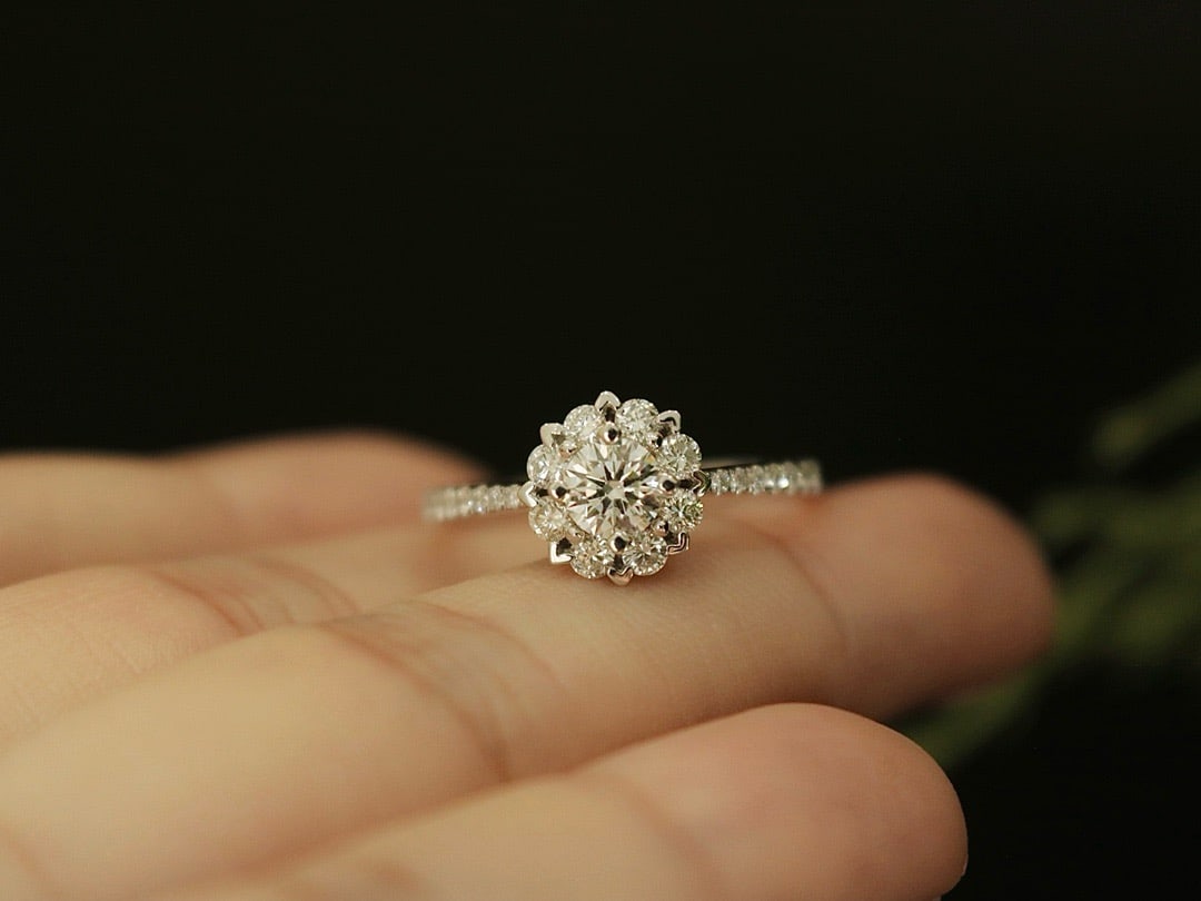 14k Gold 0.66 Ctw Natural H Diamond Ring - 6