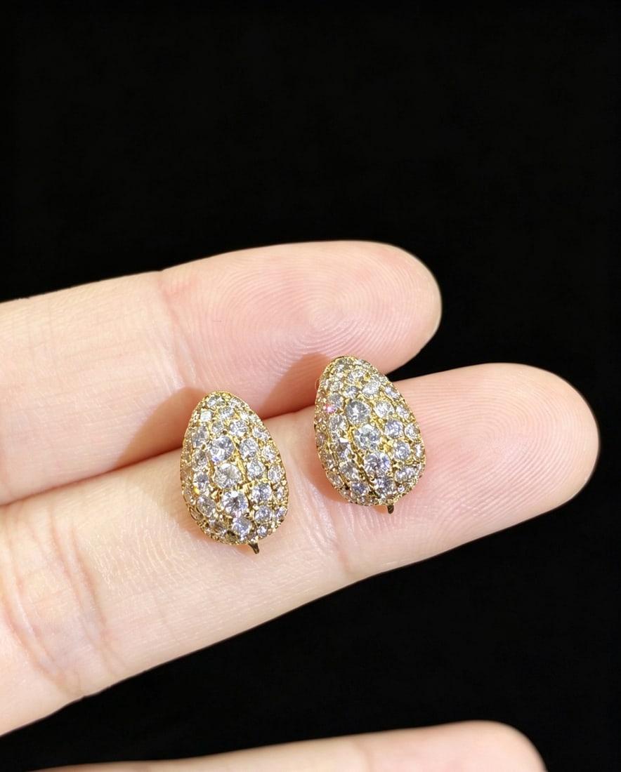 14k Gold 1.04 Ct Natural H Diamond Earrings: Ref:231172368 // gold content:14k gold // main gemstone:diamond // shape:round // carat weight:1. 04ct // clarity grade:vs-si // color:h // treatment:natural // cut grade:g // High Estimate: 5300 Low