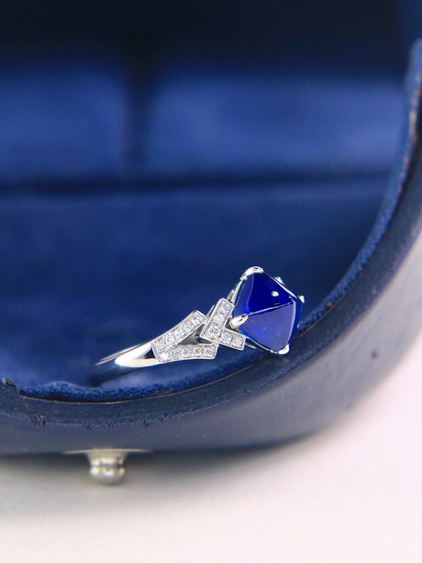 14k Gold 2.25 Ctw Vivid Blue Natural Sapphire & Diamond Ring - 2