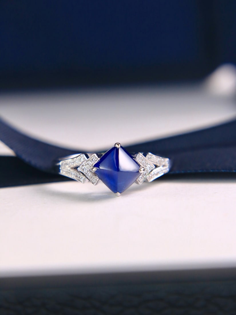 14k Gold 2.25 Ctw Vivid Blue Natural Sapphire & Diamond Ring - 5