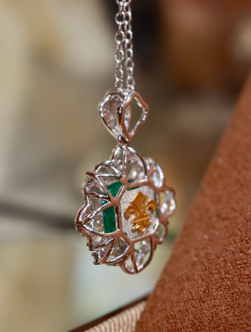 14k Gold 3.29 Ctw Vivid Green Natural Emerald & Diamond Pendant( Without Chain ) - 7