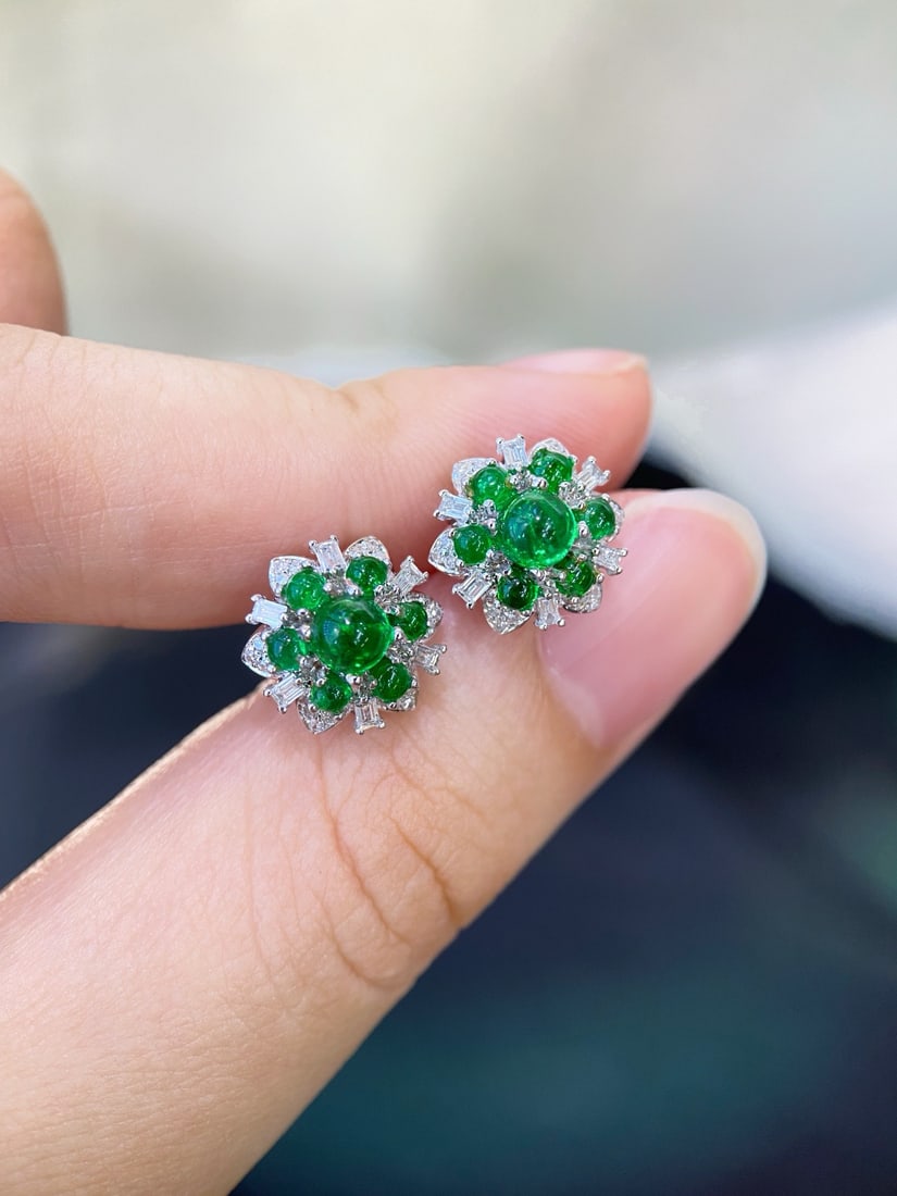14k Gold 1.63 Ctw Vivid Green Natural Emerald & Diamond Earrings - 2