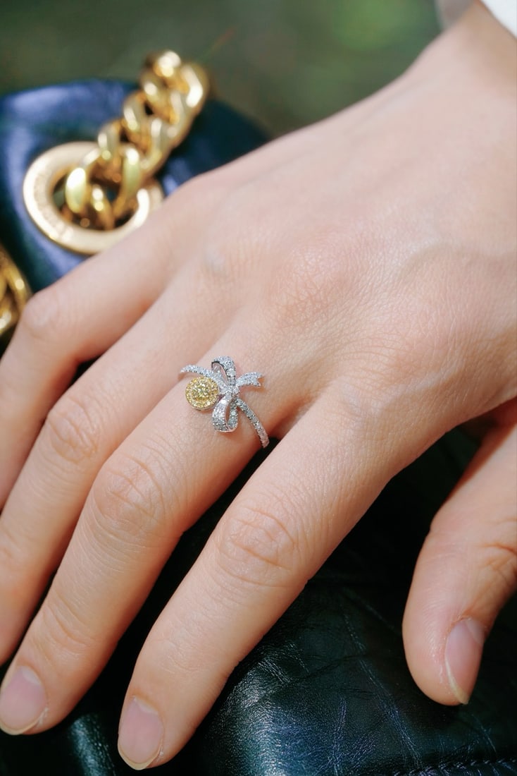 14k Gold 0.50 Ctw Natural Yellow Diamond & Diamond Ring - 4