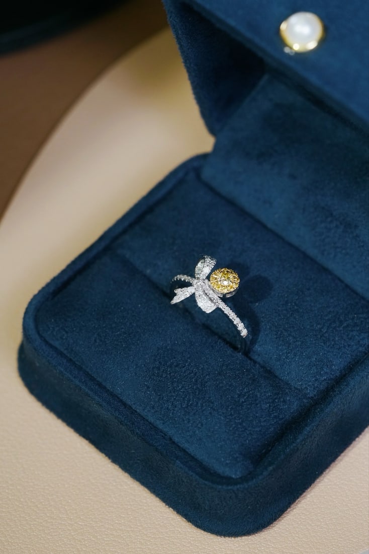 14k Gold 0.50 Ctw Natural Yellow Diamond & Diamond Ring - 9
