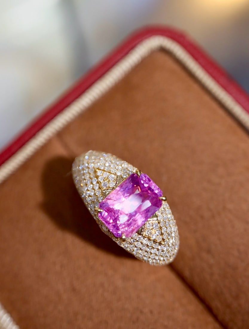 14k Gold 3.12 Ctw Natural Sapphire & Diamond Ring: Ref:231172389 // gold content:14k gold // ring size:7. 25us // // main gemstone:sapphire // shape:octagonal // carat weight:2. 54ct // color:pinkish purple // treatment:natural // // adjacent