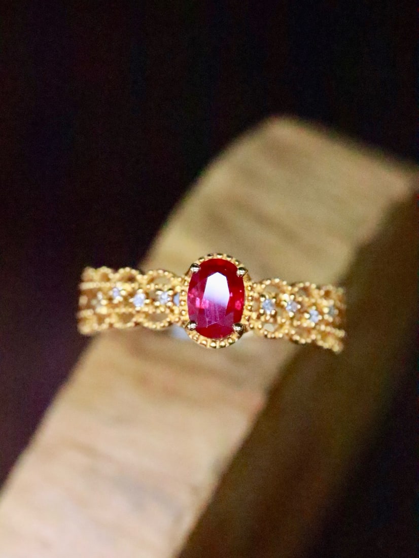 14k Gold 0.42 Ctw Natural Ruby & Diamond Ring: Ref:231172406 // gold content:14k gold // ring size:7. 25us // // main gemstone:ruby // shape:oval // carat weight:0. 39ct // color:red // treatment:natural // // adjacent gemstone 2 : diamond //