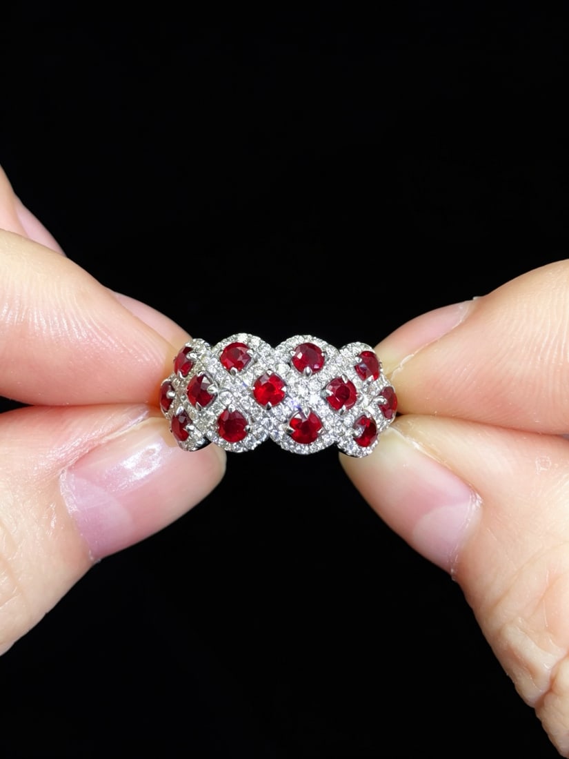 14k Gold 1.72 Ctw Natural Ruby & Diamond Ring: Ref:231172410 // gold content:14k gold // ring size:7. 25us // // main gemstone:ruby // shape:round // carat weight:1. 11ct // color:red // treatment:natural // cut grade:g // // adjacent gemstone 2
