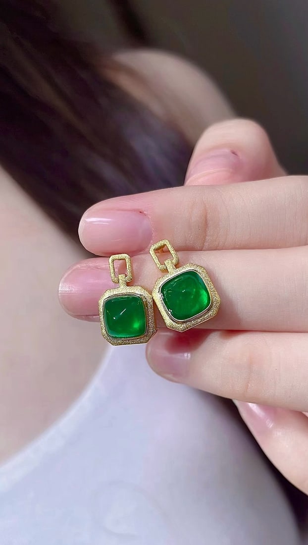 14k Gold 3.85 Ct Natural Emerald Earrings - 4