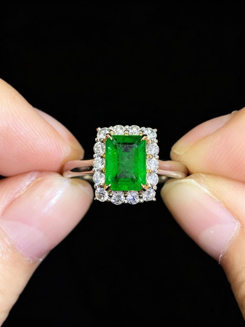 14k Gold 1.76 Ctw Vivid Green Natural Emerald & Diamond Ring: Ref:231172419 // gold content:14k gold // ring size:7. 25us // // main gemstone:emerald // shape:octagonal // carat weight:1. 25ct // color:vivid green // treatment:natural // // adjacent gemstone 2