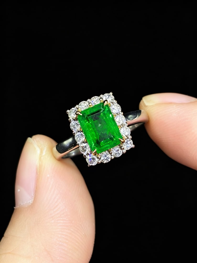 14k Gold 1.76 Ctw Vivid Green Natural Emerald & Diamond Ring - 2