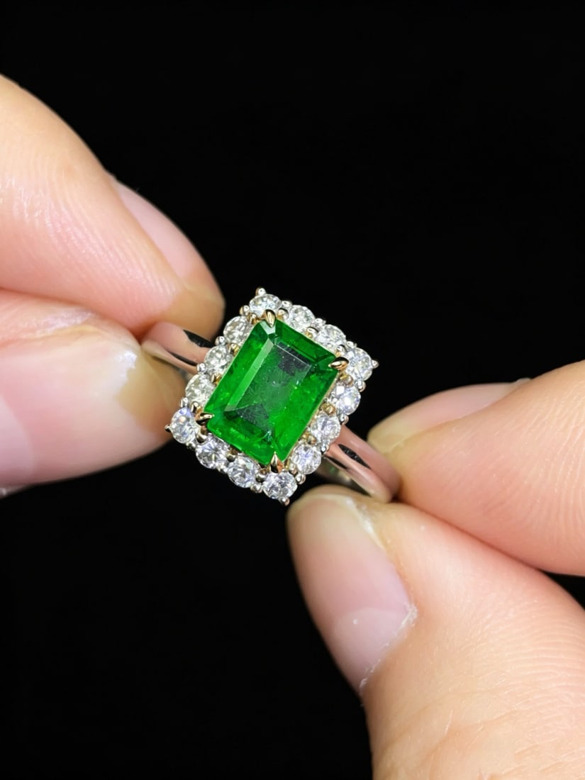 14k Gold 1.76 Ctw Vivid Green Natural Emerald & Diamond Ring - 3