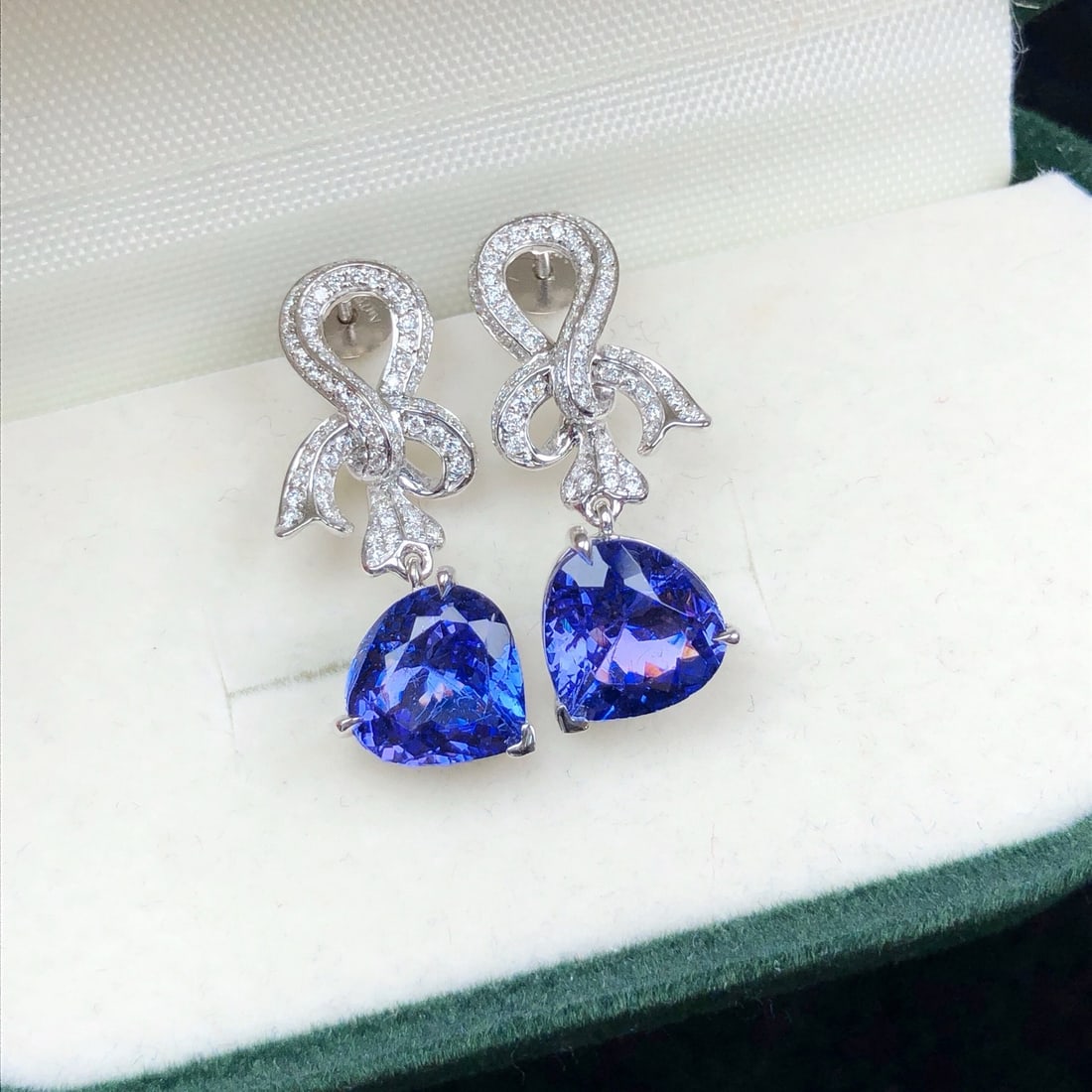 14k Gold 3.83 Ctw Natural Tanzanite & Diamond Earrings - 5