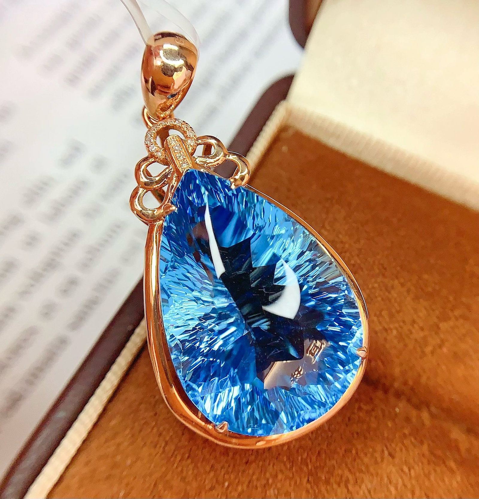 14k Gold 34 Ct Natural Topaz & Diamond Pendant( Without Chain ) - 3