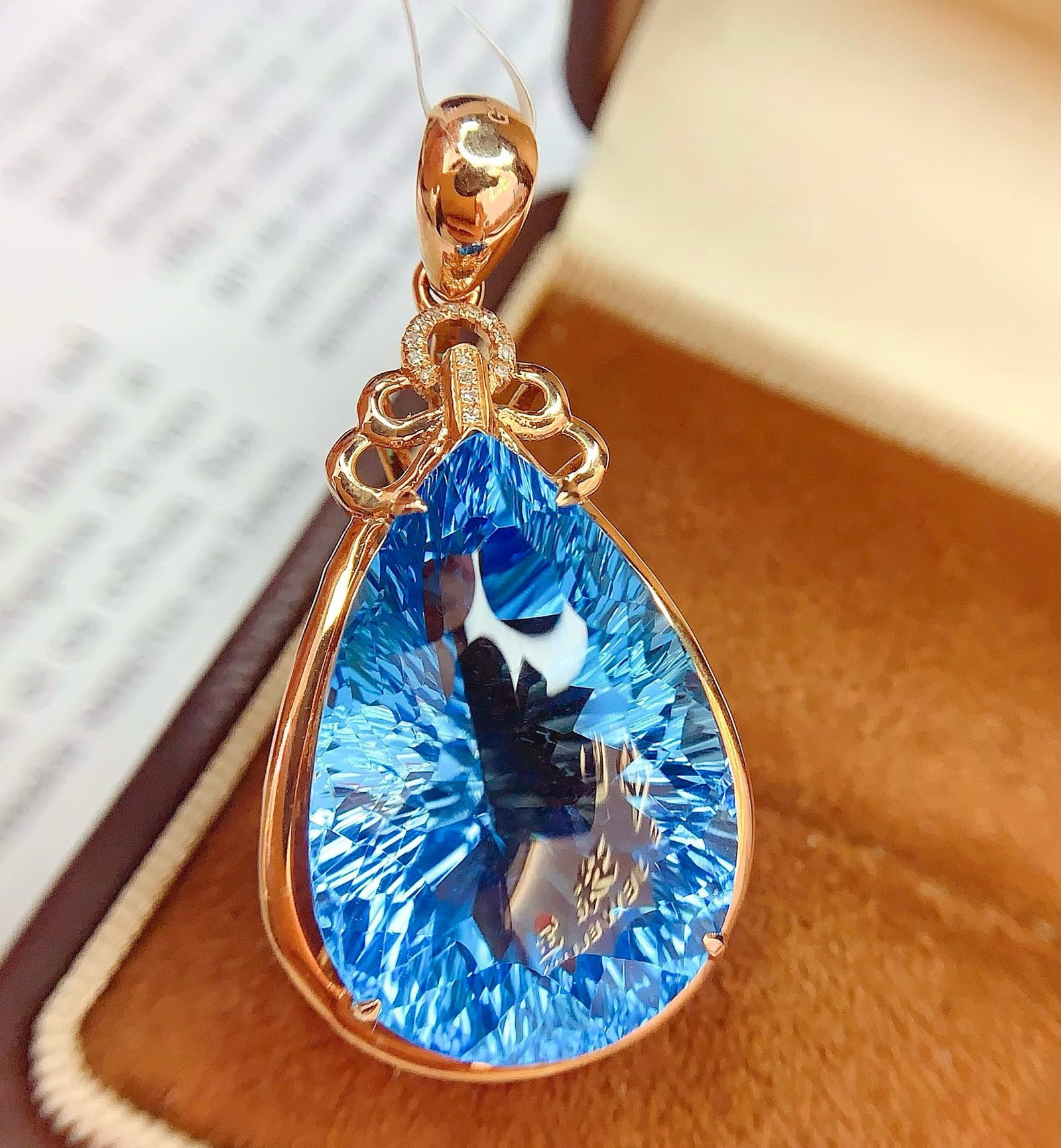14k Gold 34 Ct Natural Topaz & Diamond Pendant( Without Chain ) - 4
