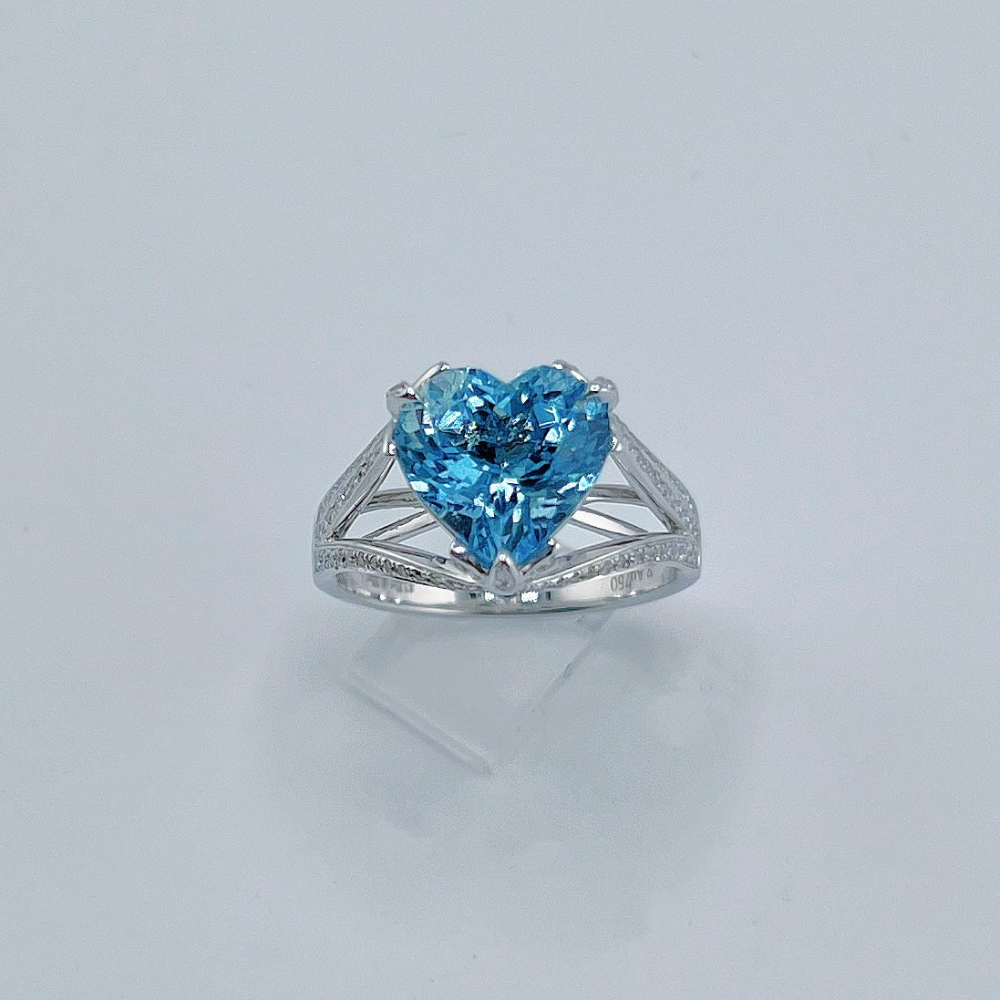14k Gold 3.64 Ctw Natural Aquamarine & Diamond Ring - 2