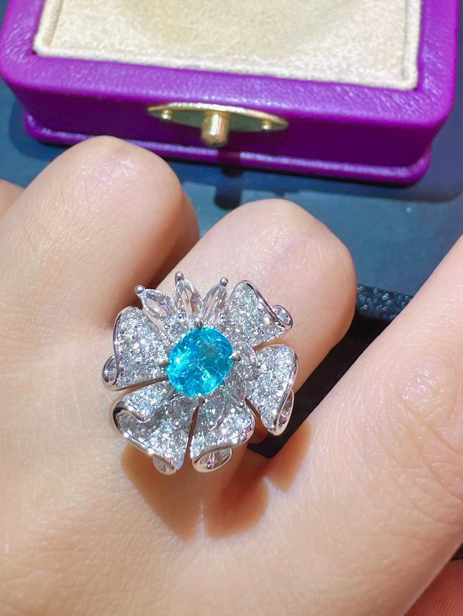 14k Gold 1.70 Ctw Natural Paraiba Tourmaline & Diamond Ring - 2