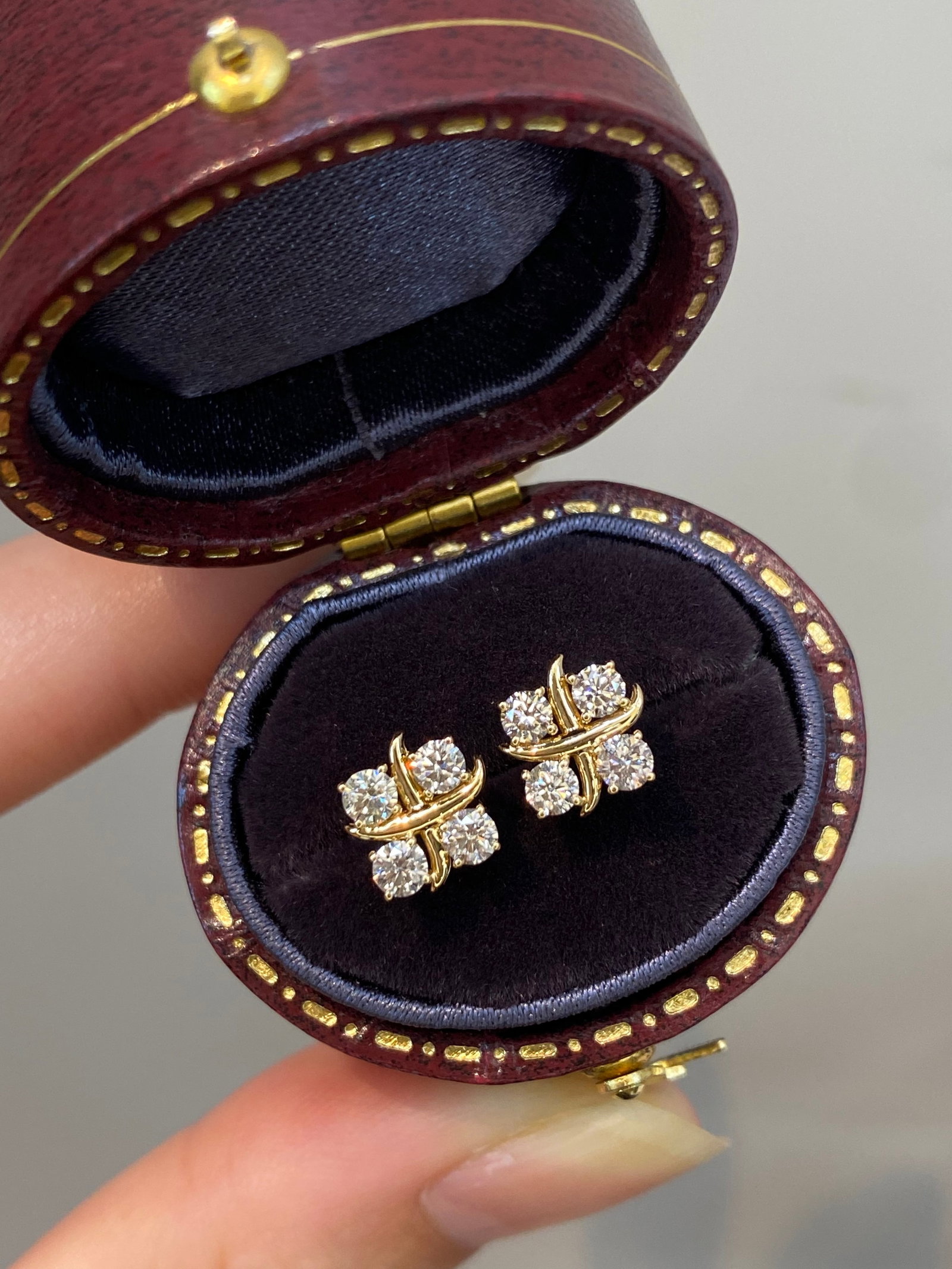 14k Gold 0.6 Ct Natural H Diamond Earrings - 2