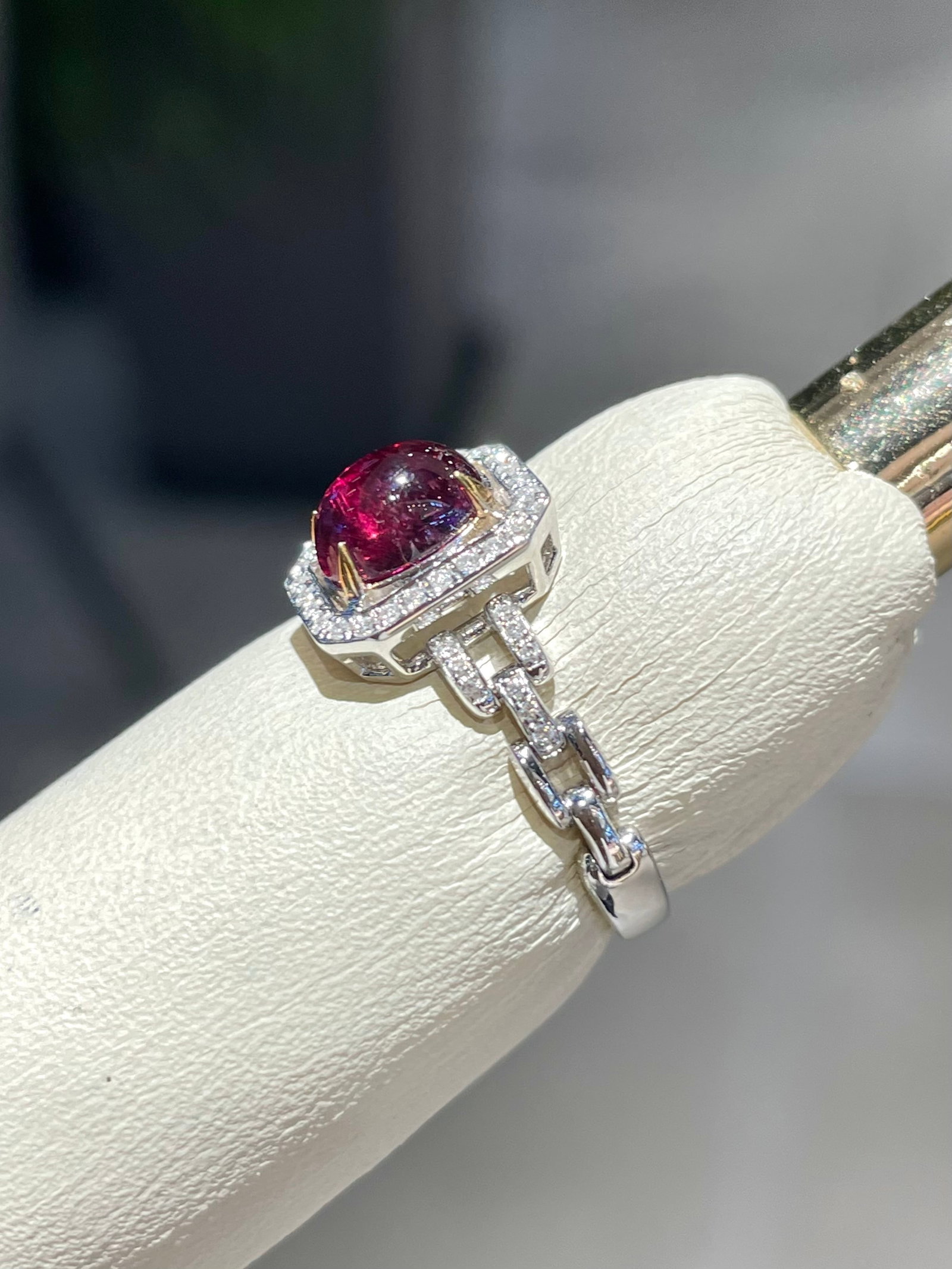 14k Gold 1.01 Ct Natural Tourmaline & Diamond Ring - 2