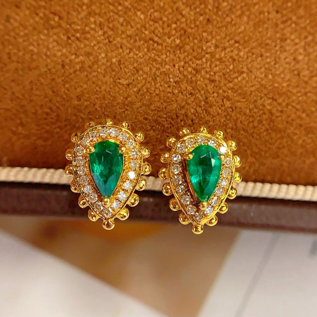 14k Gold 0.6 Ct Vivid Green Natural Emerald & Diamond Earrings (1 of 7)
