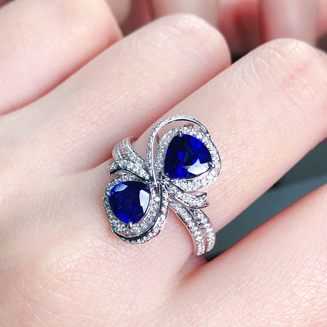 14k Gold 2.29 Ctw Natural Sapphire & Diamond Ring (1 of 6)