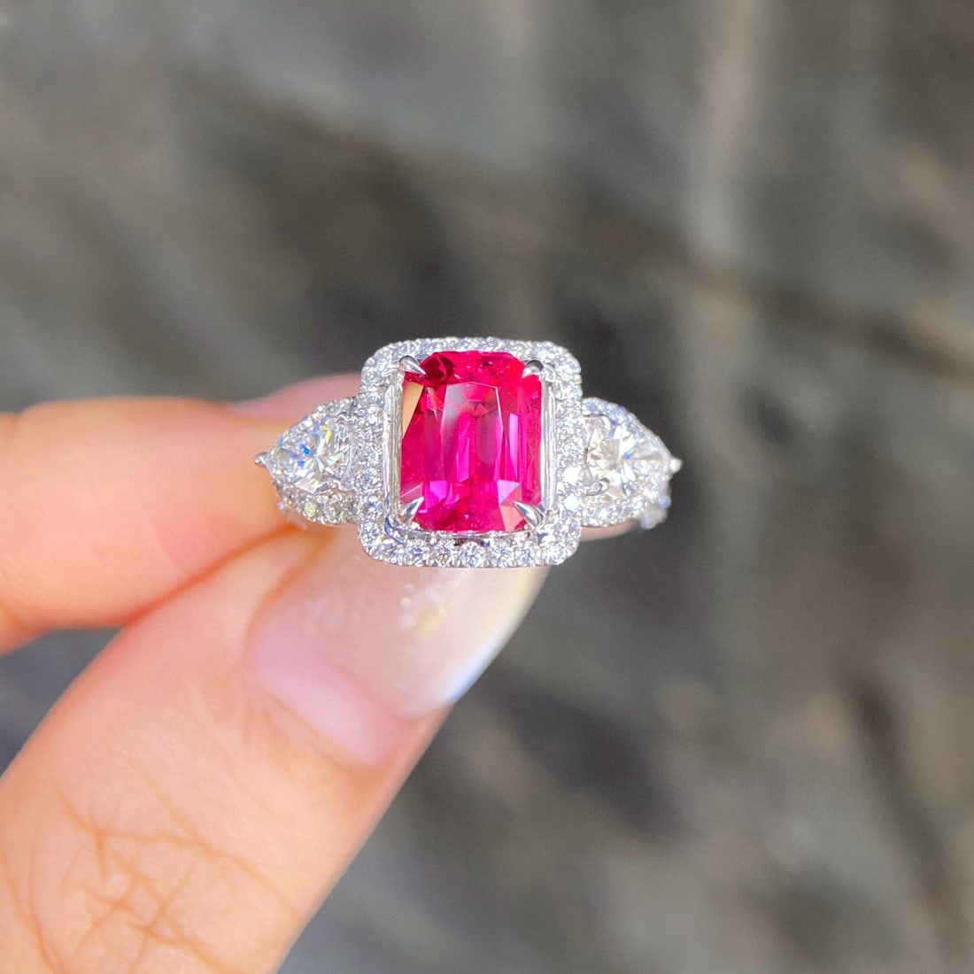 14k Gold 3.88 Ctw Natural Spinel & Diamond Ring: Ref:231062200 // gold content:14k gold // ring size:7. 25us // // main gemstone:spinel // shape:octagonal // carat weight:2. 50ct // color:hot pink // treatment:natural // // adjacent gemstone 2 : dia