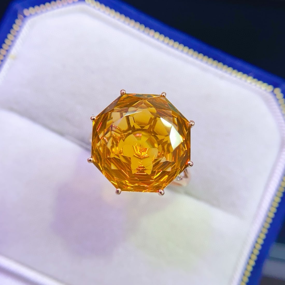 14k Gold 10.58 Ctw Natural Citrine & Diamond Ring: Ref:231066438 // gold content:14k gold // ring size:7. 25us // // main gemstone:citrine // shape:octagonal // carat weight:10. 55ct // color:yellow // treatment:natural // // adjacent gemstone 2 :