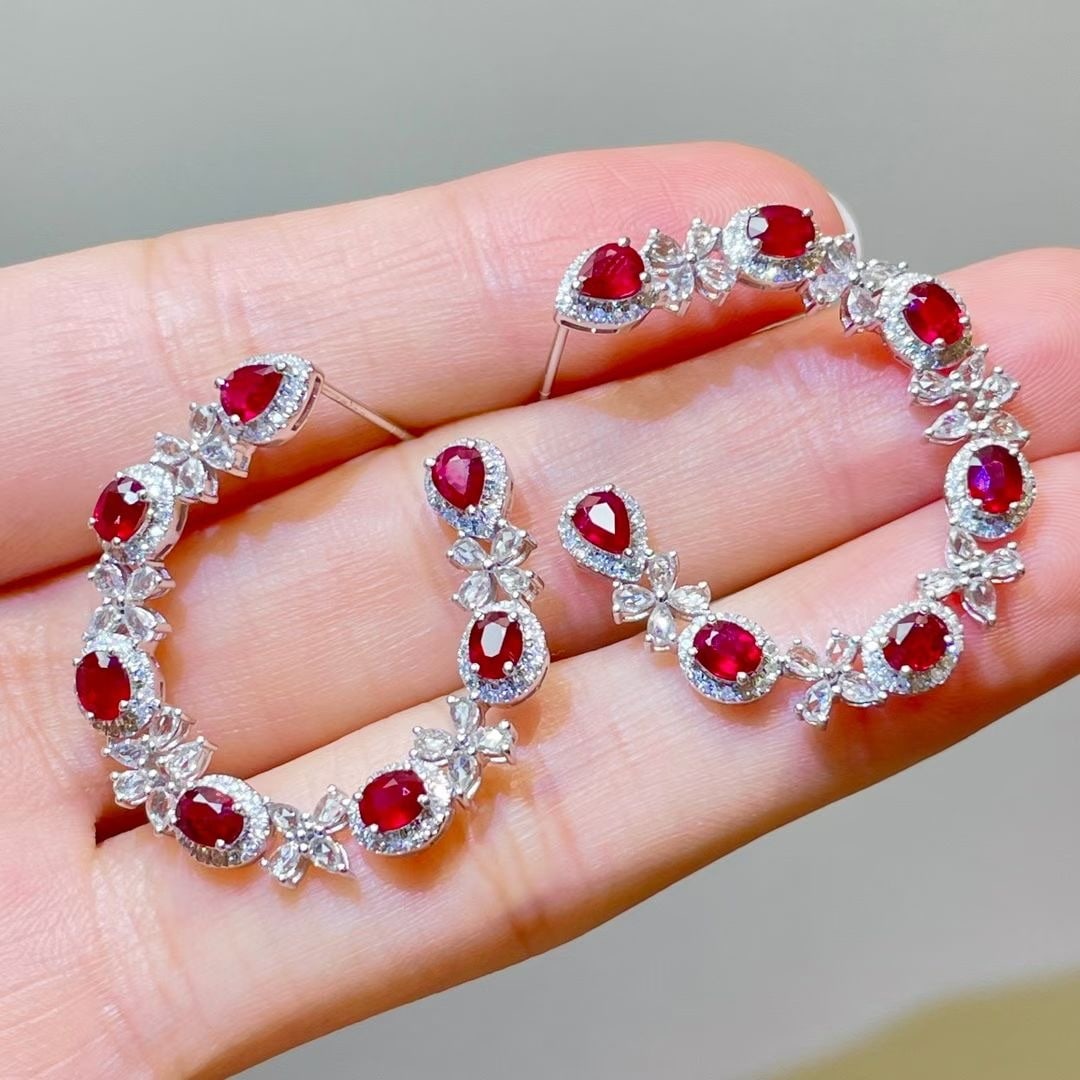 14k Gold 5.07 Ctw Vivid Red Natural Ruby & Sapphire Earrings: Ref:231069170 // gold content:14k gold // main gemstone:ruby // shape:multiple // carat weight:3ct // color:vivid red // treatment:natural // // adjacent gemstone 2 : sapphire // shape:pear //