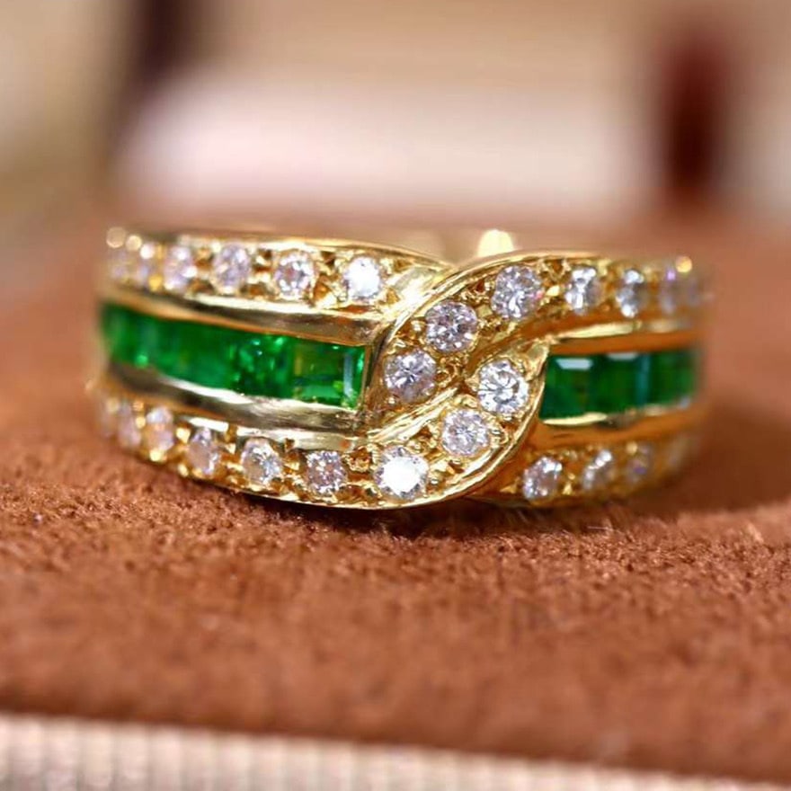 14k Gold 1.06 Ctw Vivid Green Natural Emerald & Diamond Ring (1 of 6)