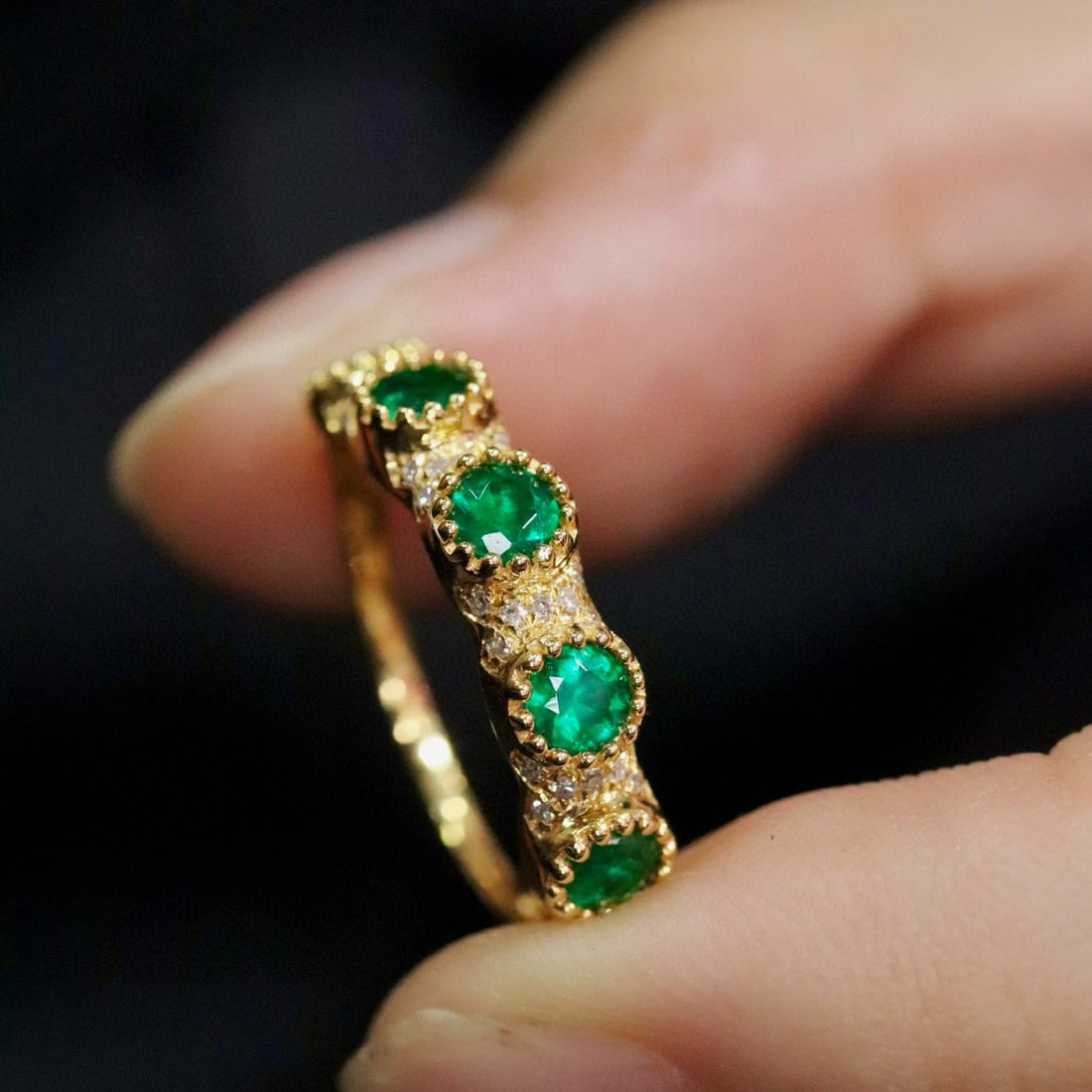 14k Gold 0.69 Ctw Natural Emerald & Diamond Ring (1 of 6)