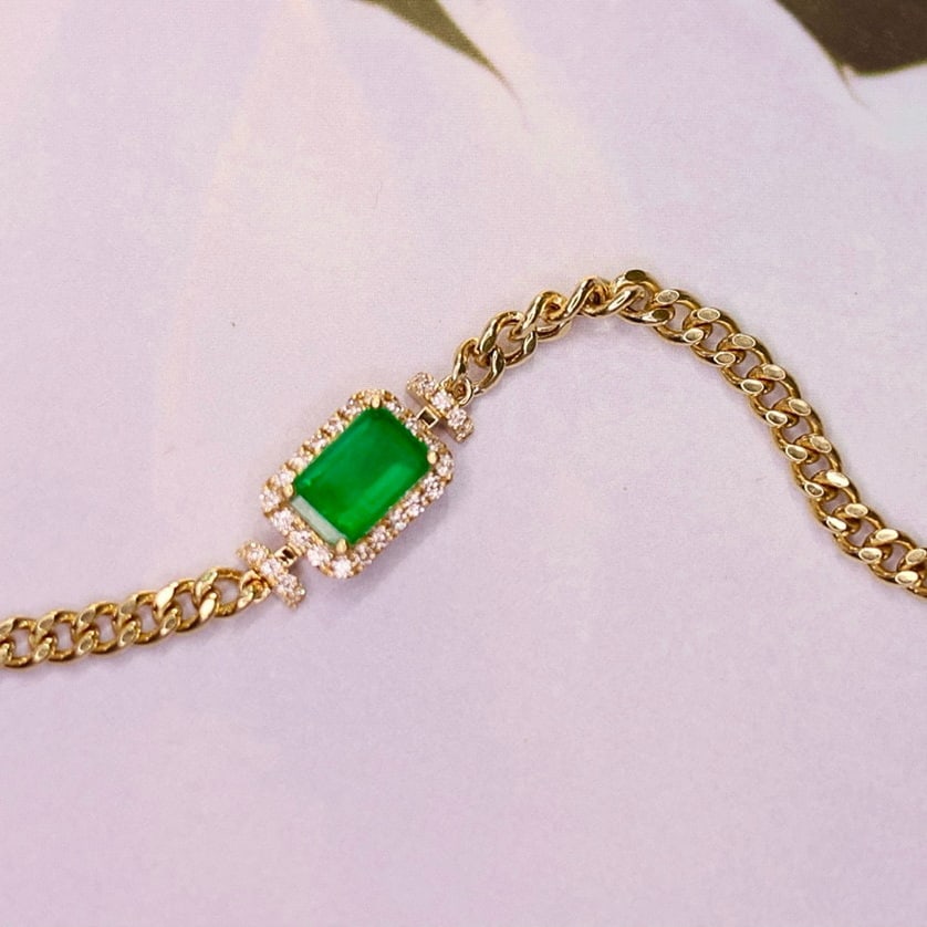 14k Gold 1.23 Ct Vivid Green Natural Emerald & Diamond Bracelet: Ref:231070183 // gold content:14k gold // main gemstone:emerald // shape:octagonal // carat weight:1. 23ct // color:vivid green // treatment:natural // // adjacent gemstone 2 : diamond // shape:round