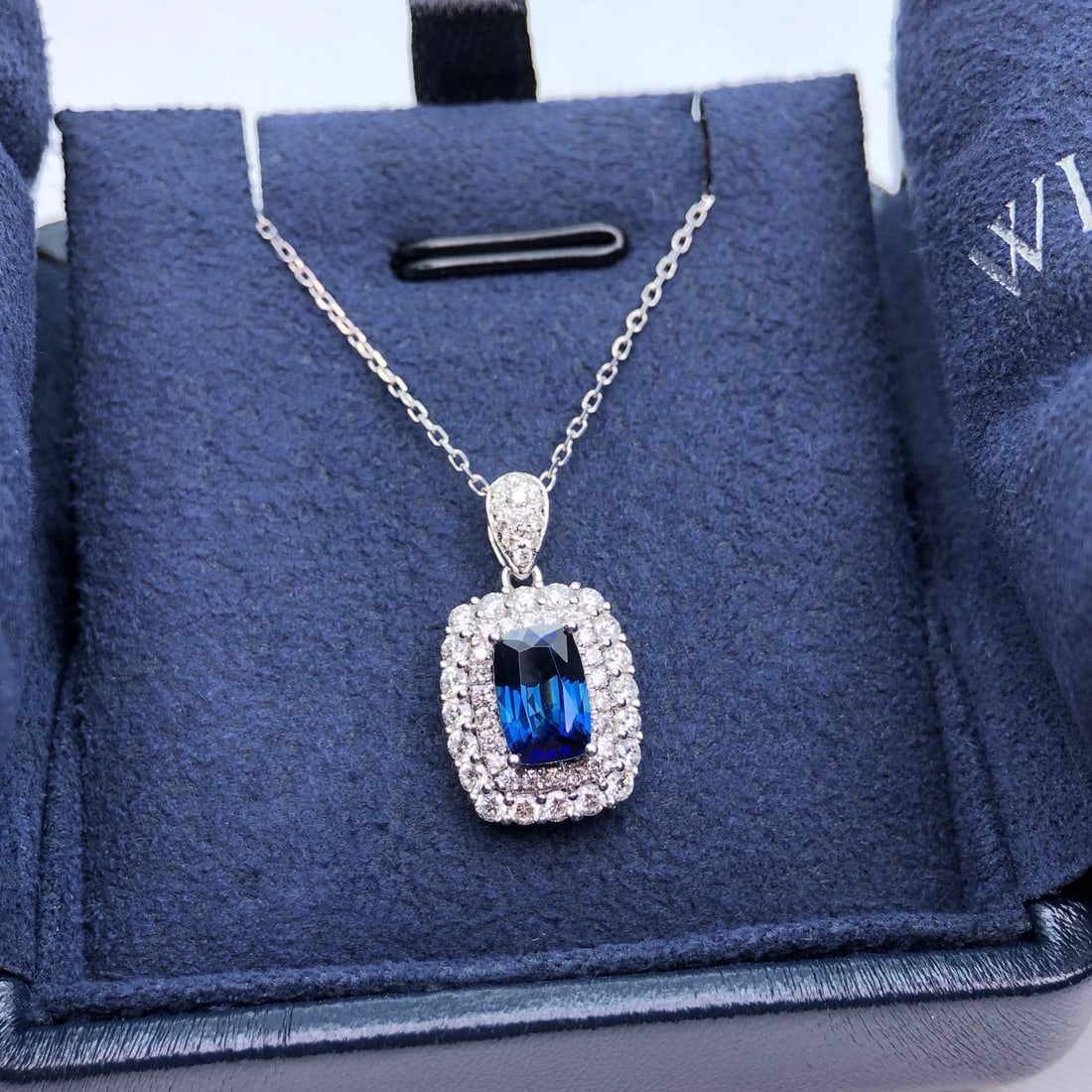 14k Gold 1.97 Ctw Natural Sapphire & Diamond Pendant( Without Chain ) (1 of 6)