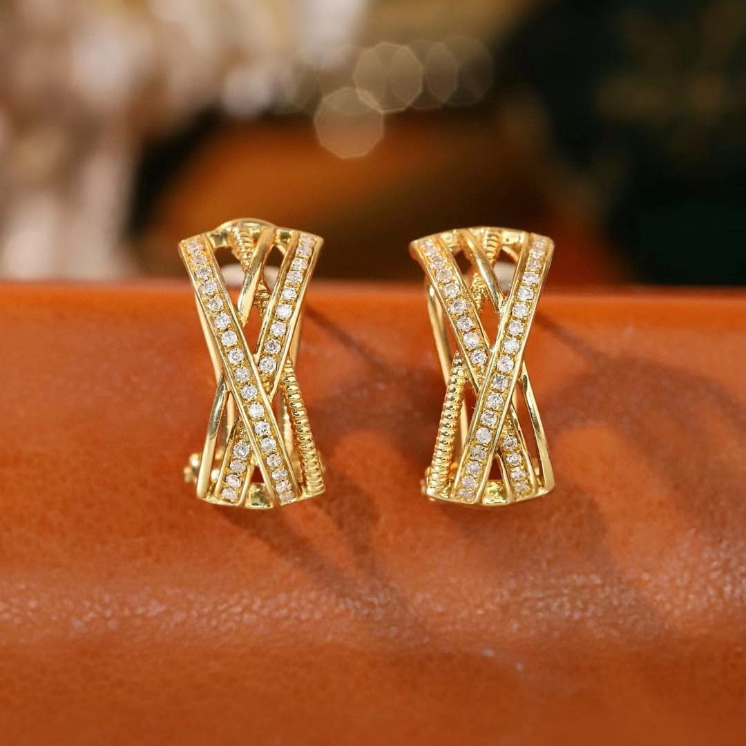 14k Gold 0.2 Ct Natural H Diamond Earrings: Ref:231071244 // gold content:14k gold // main gemstone:diamond // shape:round // carat weight:0. 2ct // clarity grade:vs-si // color:h // treatment:natural // cut grade:g // Condition: NewLow