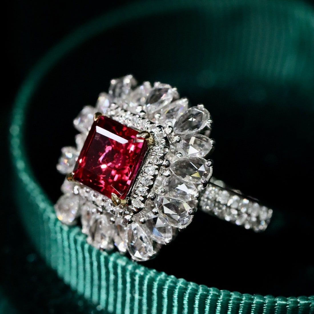 14k Gold 2.12 Ctw Natural Spinel & Diamond Ring - 2