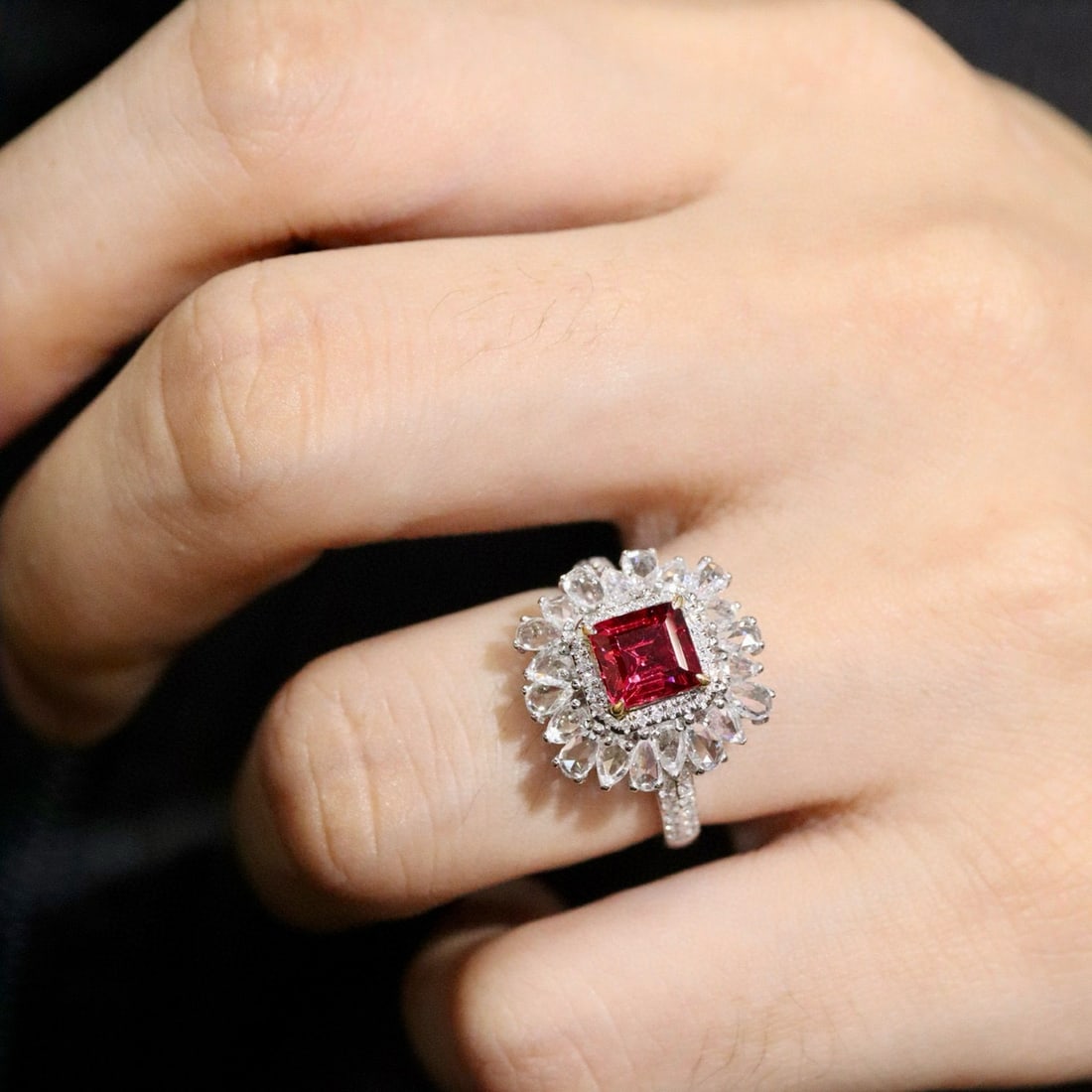 14k Gold 2.12 Ctw Natural Spinel & Diamond Ring - 6