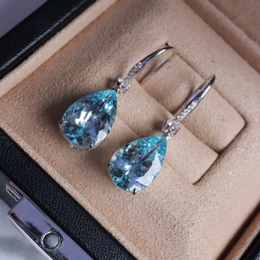 14k Gold 9.58 Ctw Natural Aquamarine & Diamond Earrings - 2
