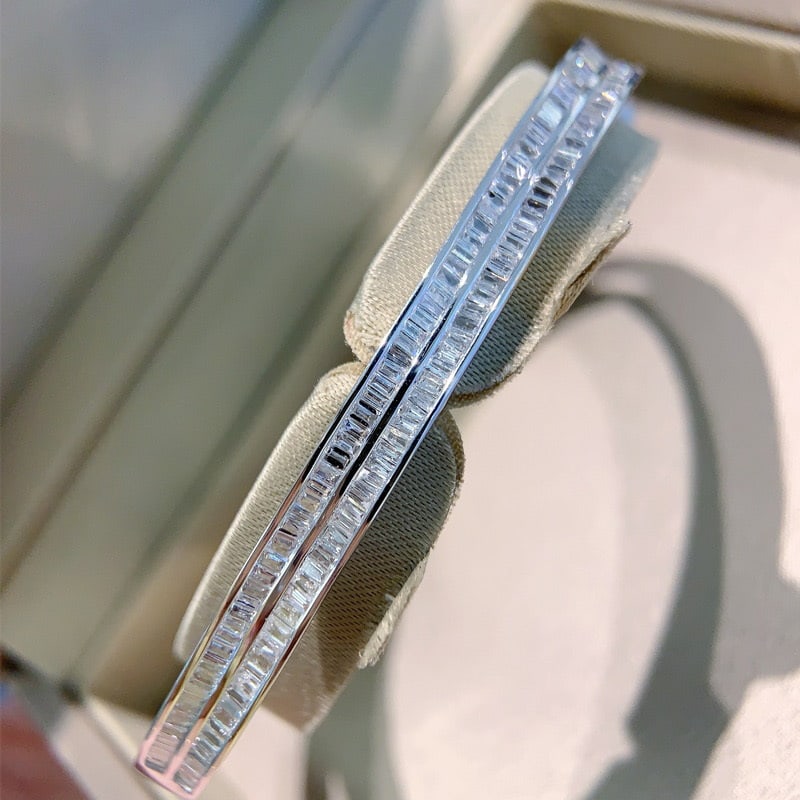 14k Gold 1.2 Ct Natural H Diamond Bangle (1 of 5)