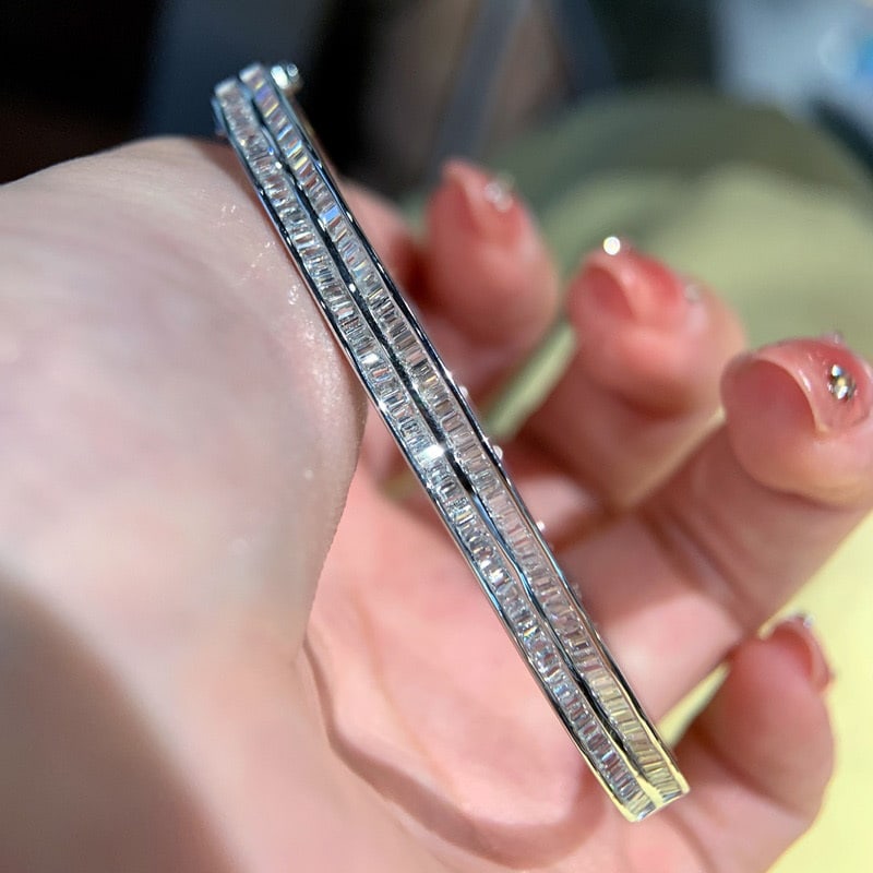 14k Gold 1.2 Ct Natural H Diamond Bangle - 3