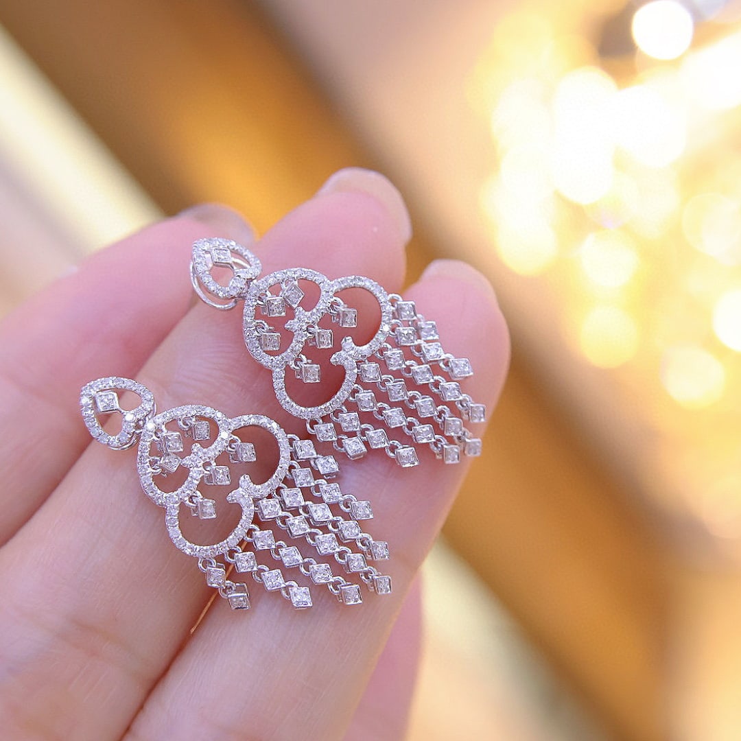 14k Gold 1.3 Ct Natural H Diamond Earrings: Ref:231072166 // gold content:14k gold // main gemstone:diamond // shape:round // carat weight:1. 3ct // clarity grade:vs-si // color:h // treatment:natural // cut grade:g // Condition: NewLow