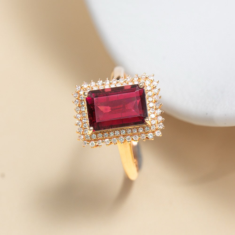 14k Gold 3.39 Ctw Natural Tourmaline & Diamond Ring: Ref:231072231 // gold content:14k gold // ring size:7. 25us // // main gemstone:tourmaline // shape:octagonal // carat weight:3. 1ct // color:red // treatment:natural // // adjacent gemstone 2 :