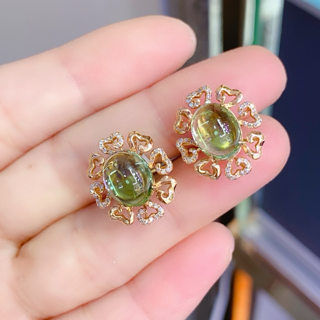 14k Gold 7.15 Ct Natural Tourmaline & Diamond Earrings: Ref:231072393 // gold content:14k gold // main gemstone:tourmaline // shape:oval // carat weight:7. 15ct // color:green // treatment:natural // // adjacent gemstone 2 : diamond // number of stones:80