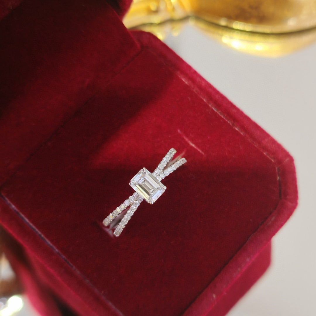 Gia Certified 14k Gold 0.51 Ct Natural F Si2 Emerald Diamond Ring (1 of 6)