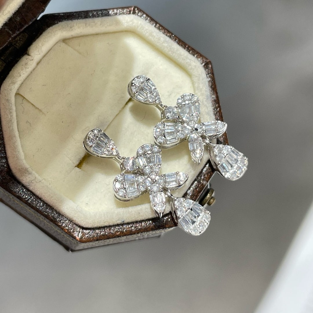 14k Gold 0.6 Ct Natural H Diamond Earrings (1 of 7)