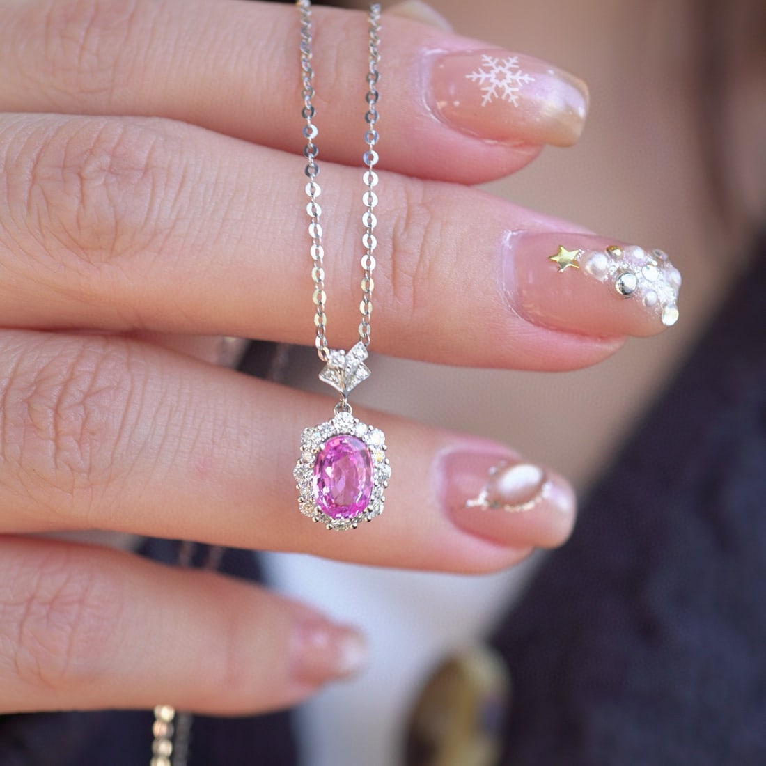 14k Gold 0.88 Ct Natural Sapphire & Diamond Necklace: Ref:231074179 // gold content:14k gold // main gemstone:sapphire // shape:oval // carat weight:0. 88ct // color:pink // treatment:natural // // adjacent gemstone 2 : diamond // shape:round //