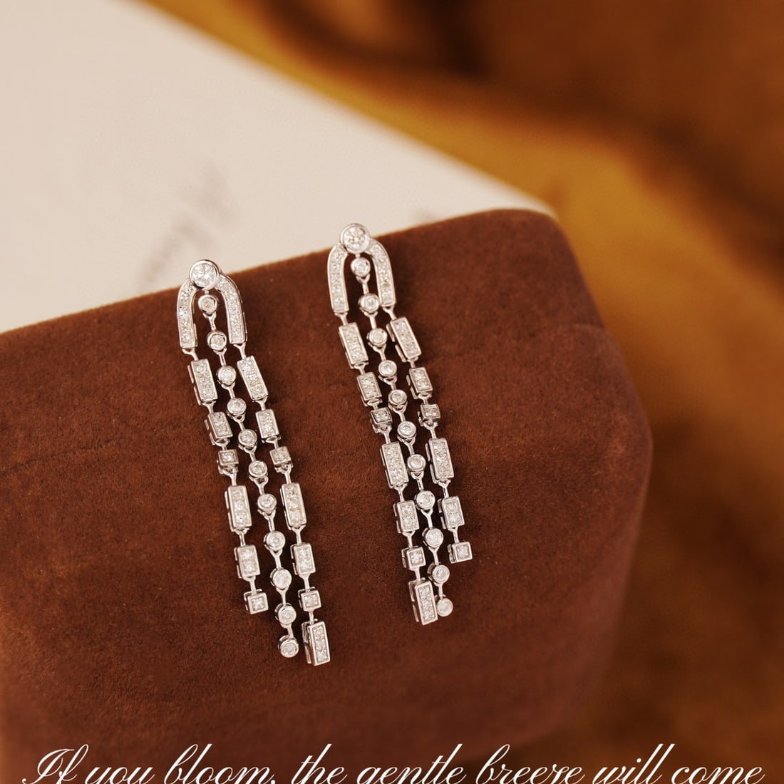 14k Gold 0.62 Ct Natural H Diamond Earrings: Ref:231074215 // gold content:14k gold // main gemstone:diamond // shape:round // carat weight:0. 62ct // clarity grade:vs-si // color:h // treatment:natural // cut grade:g // Condition: NewLow