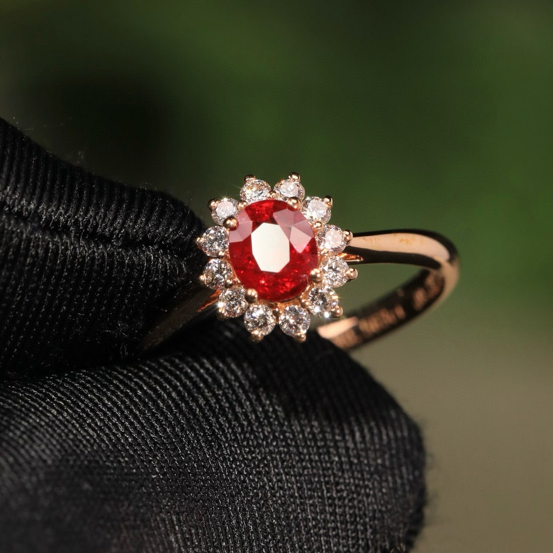 14k Gold 0.44 Ct Natural Ruby & Diamond Ring: Ref:231074315 // gold content:14k gold // ring size:7. 25us // // main gemstone:ruby // shape:oval // carat weight:0. 44ct // color:red // treatment:natural // // adjacent gemstone 2 : diamond //