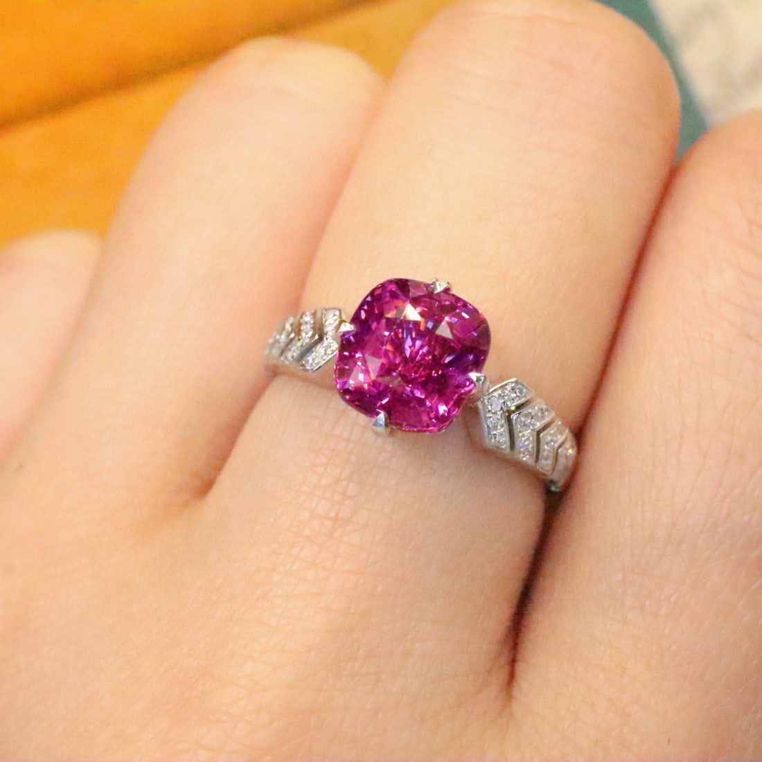 14k Gold 2.89 Ctw Natural Spinel & Diamond Ring - 5