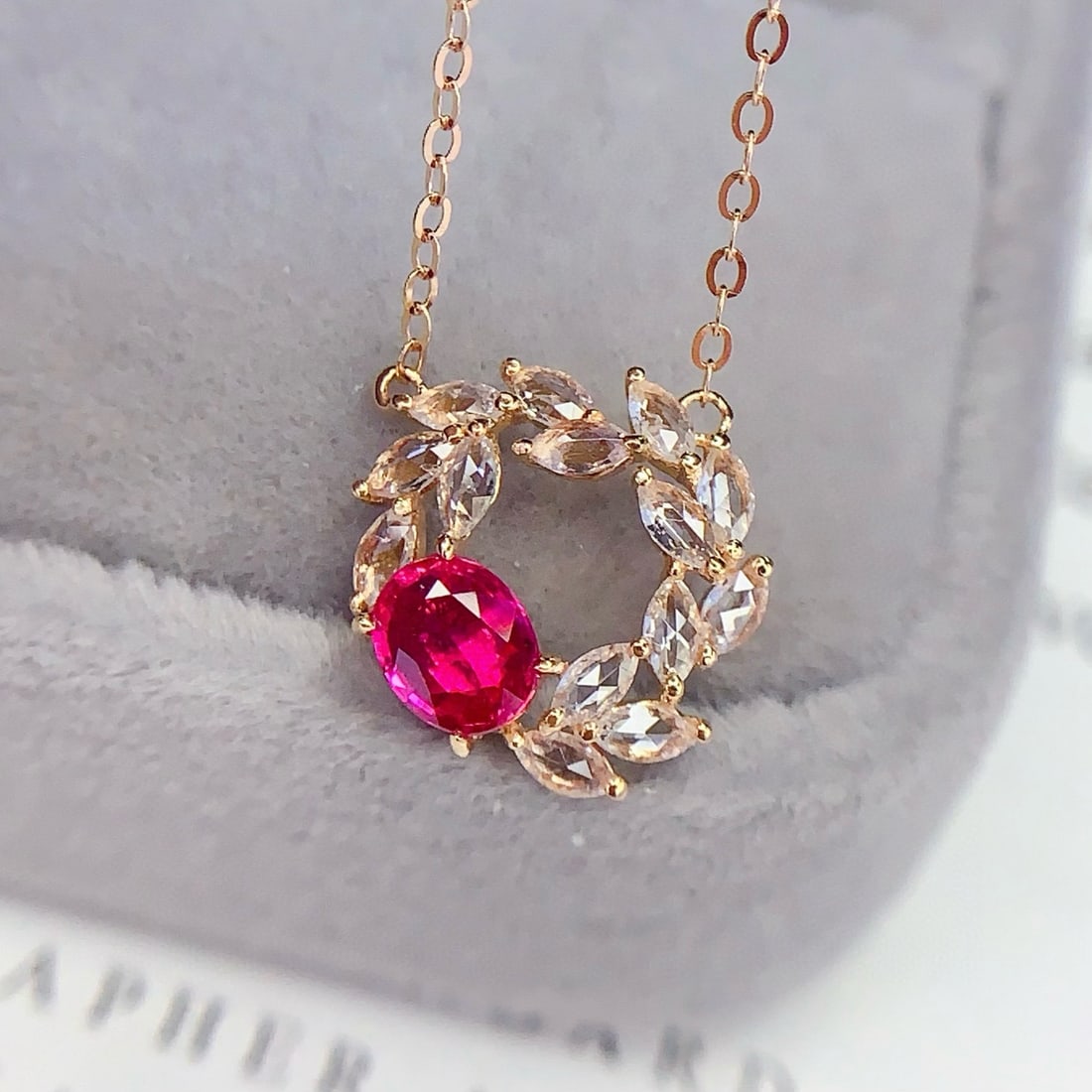 14k Gold 0.6 Ct Natural Ruby & Sapphire Necklace: Ref:231074389 // gold content:14k gold // main gemstone:ruby // shape:oval // carat weight:0. 6ct // color:red // treatment:natural // // adjacent gemstone 2 : sapphire // number of stones:14 //