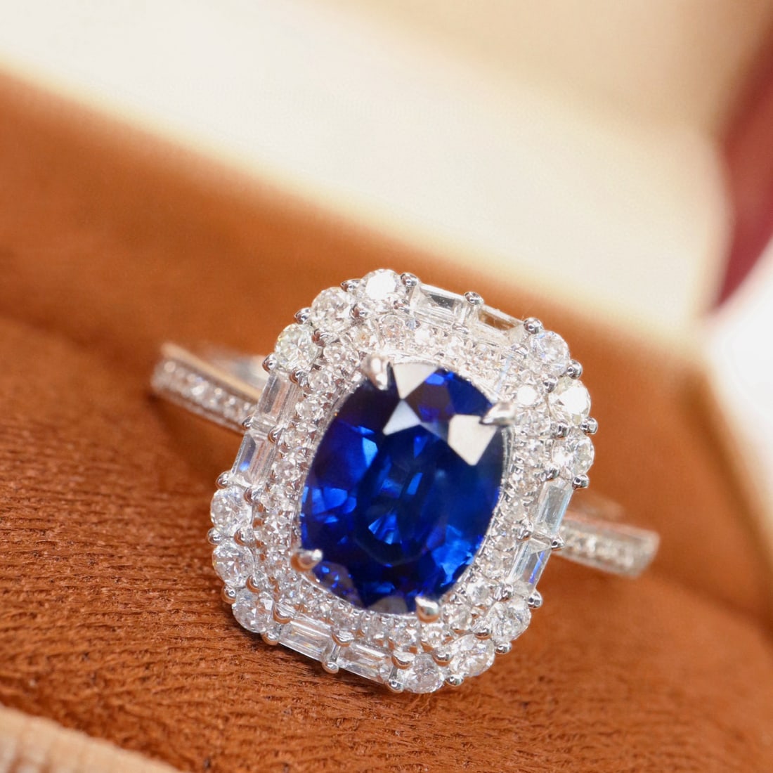 14k Gold 2.18 Ctw Natural Sapphire & Diamond Ring: Ref:231074440 // gold content:14k gold // ring size:7. 25us // // main gemstone:sapphire // shape:oval // carat weight:1. 78ct // color:royal blue // treatment:natural // // adjacent gemstone 2 :