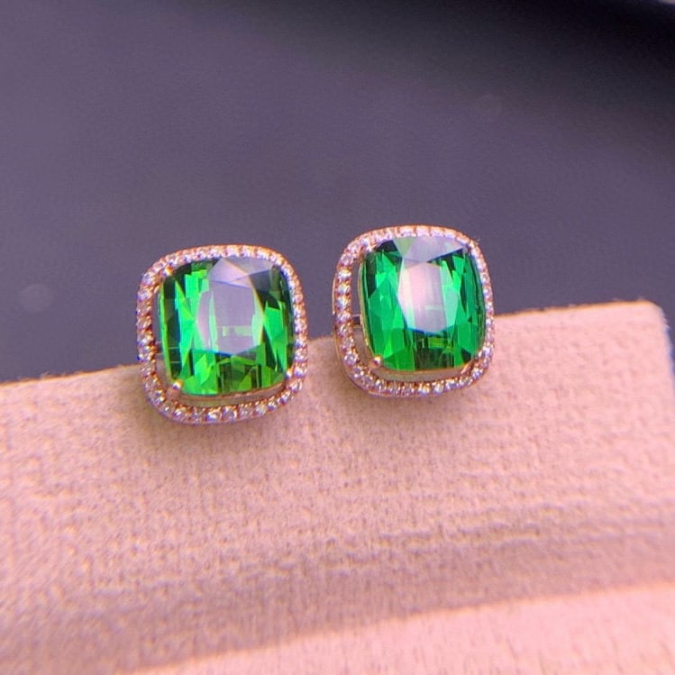 14k Gold 5.2 Ct Natural Tourmaline & Diamond Earrings: Ref:231075164 // gold content:14k gold // main gemstone:tourmaline // shape:cushion // carat weight:5. 2ct // color:green // treatment:natural // // adjacent gemstone 2 : diamond // shape:round // cla