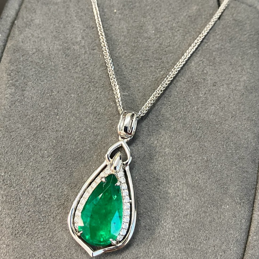 14k Gold 3.39 Ctw Natural Emerald & Diamond Pendant( Without Chain ) (1 of 5)